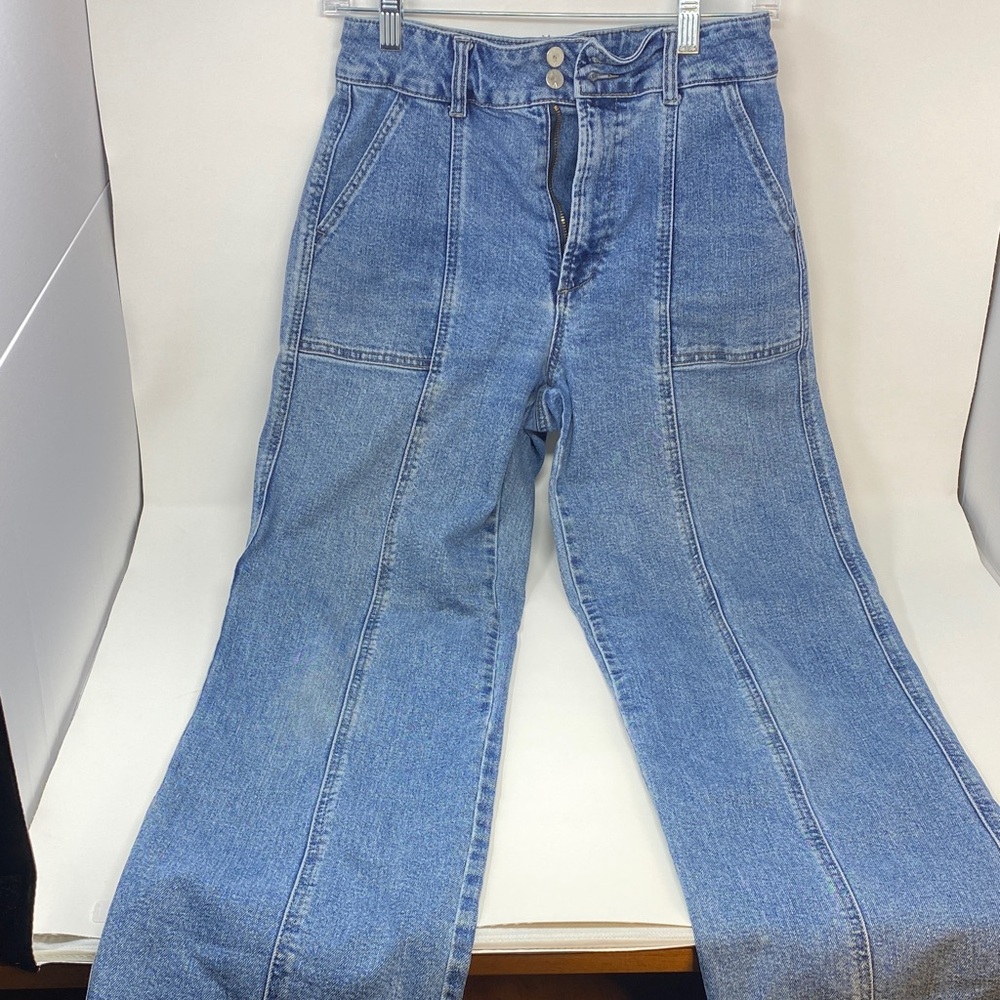 Stylish Light Blue Women's Flare Jeans - Size 27